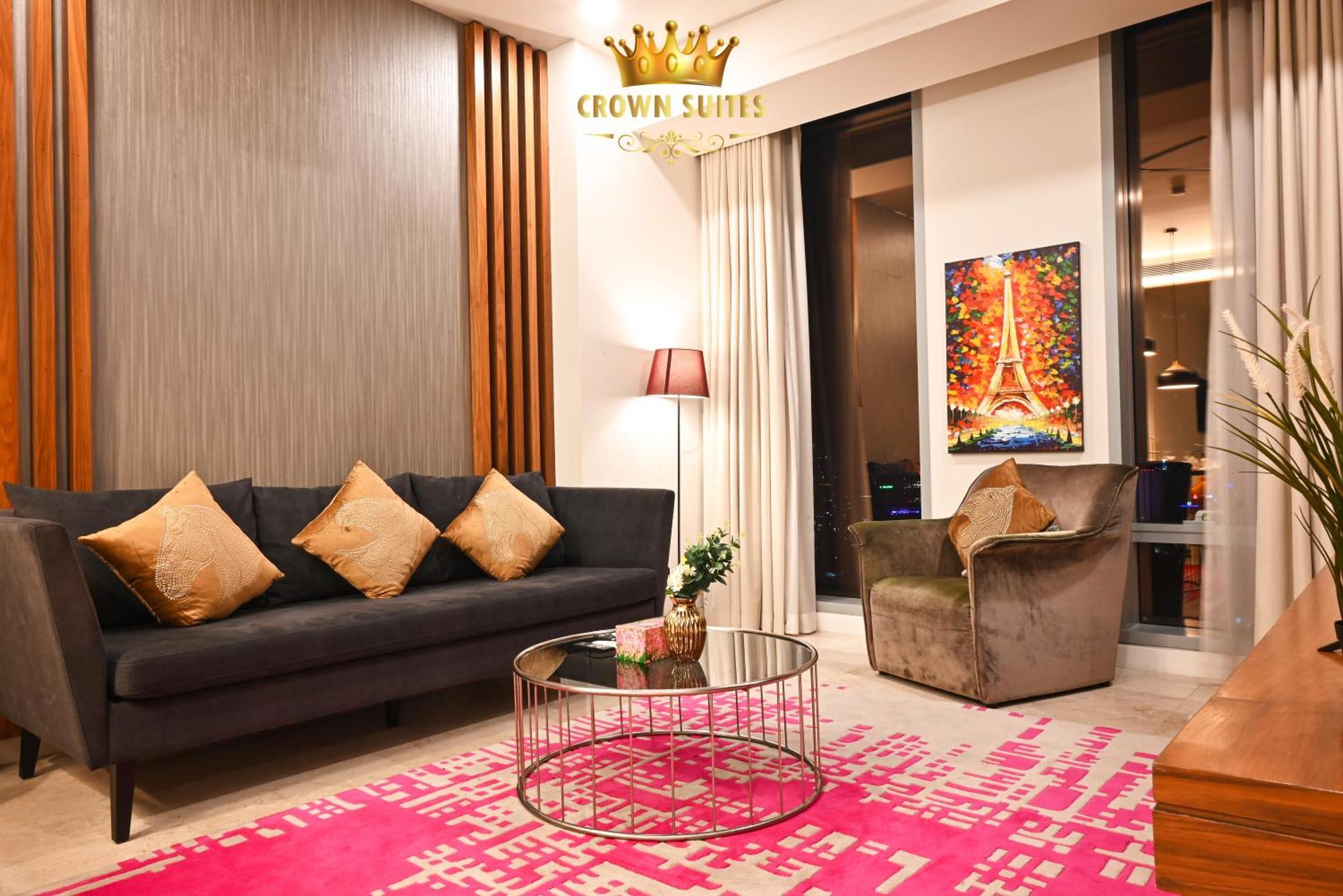 Crown Suites Tropicana Klcc By Almohit — Photos 1